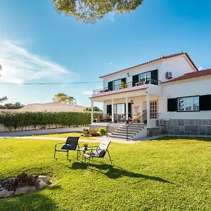  Gasthof Moro's Friends House -